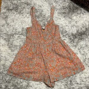 American eagle Floral Sleeveless Romper